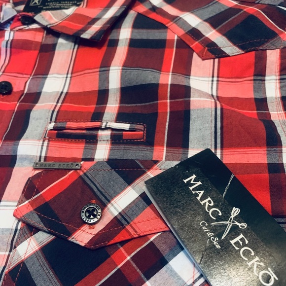 20$ for new sleeve Marc Ecko ss shirt paid 42.85$ - Picture 2 of 2